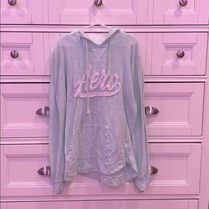 I’m selling a mint green aero shirt.